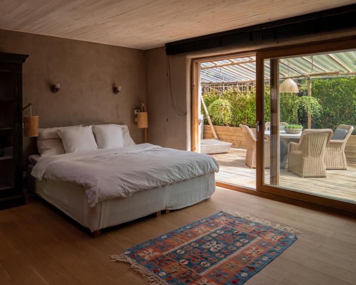 Loft with Private Garden 15 min from Ghent