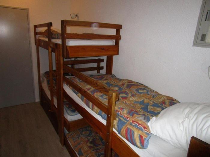 Studio cabine 5 pers avec balcon, au pied des pistes de La Mongie 1800, proche commerces et spa thermal - FR-1-404-2