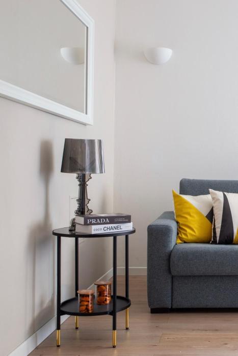 Solari Apartment, Milan fashion street