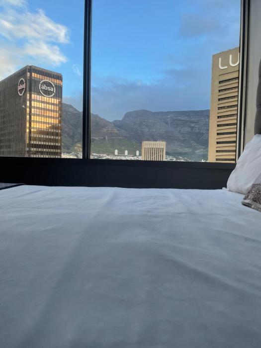 One Thibault Hotel - Table Mountain View Studio