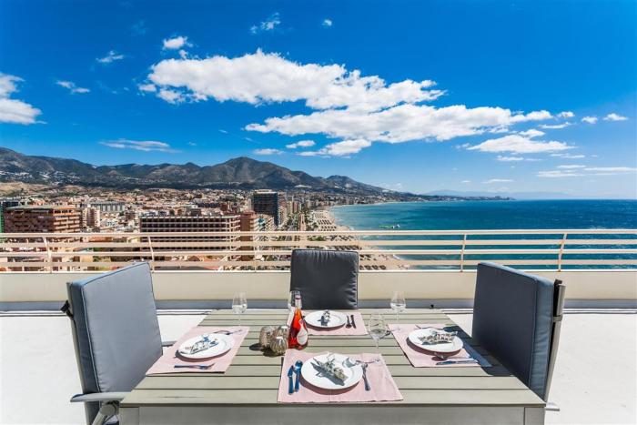 Impresionante ático en primera linea de playa