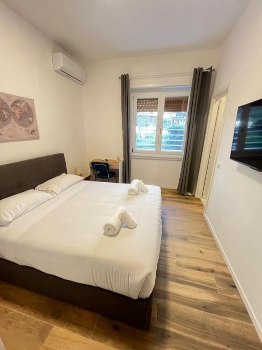Casa Miseno, independent apartment near Metro B