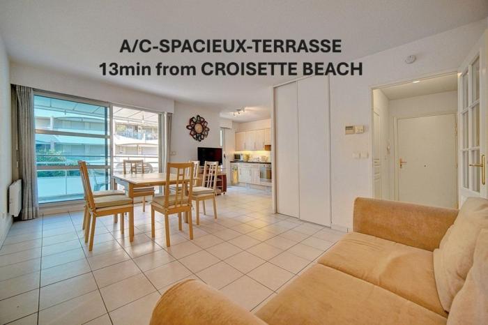 Spacieux 2 chambres TERRASSE, CANNES CENTRE A2B067