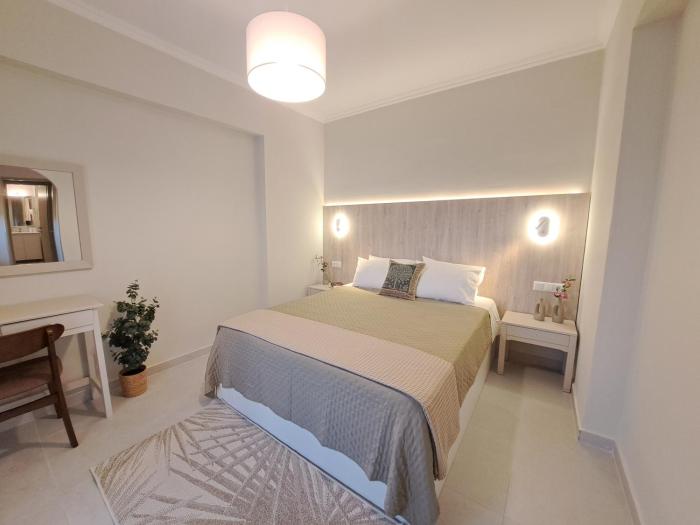 Finikas Apartment R002