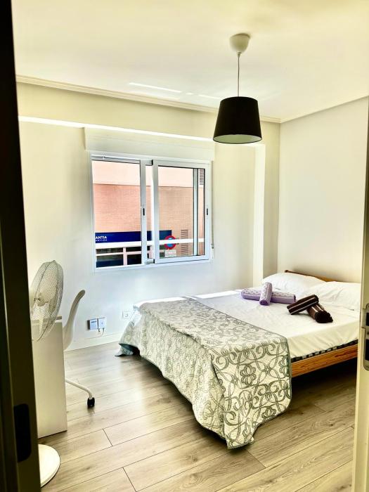 Habitación a 20 minutos de la Playa y 10 minutos del Puerto de Valencia