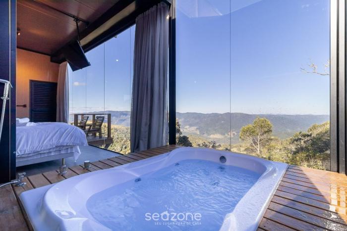 Cabana com jacuzzi e vista na serra | VST036