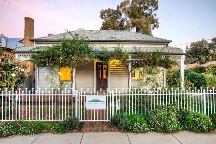 5 Connelly - Echuca Holiday Homes