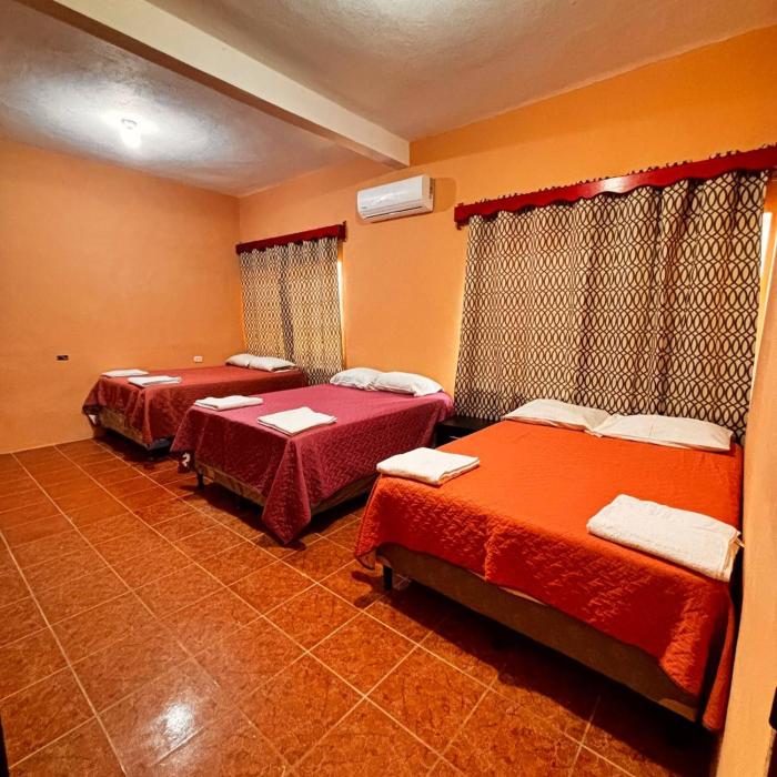 habitación triple familiar