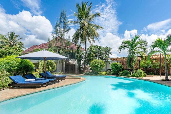 Black Pearl - Luxury Villa with private pool - near beach