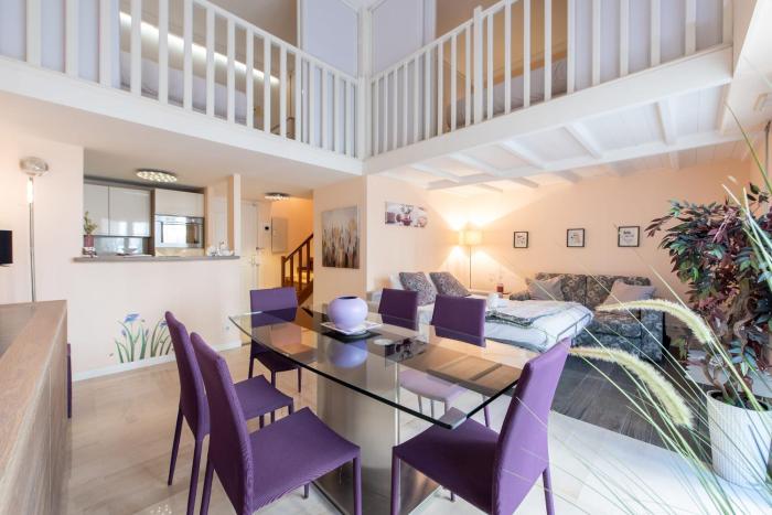 LE RIMBAUD splendide duplex dans le Suquet, près des plages et du Palais des Festivals