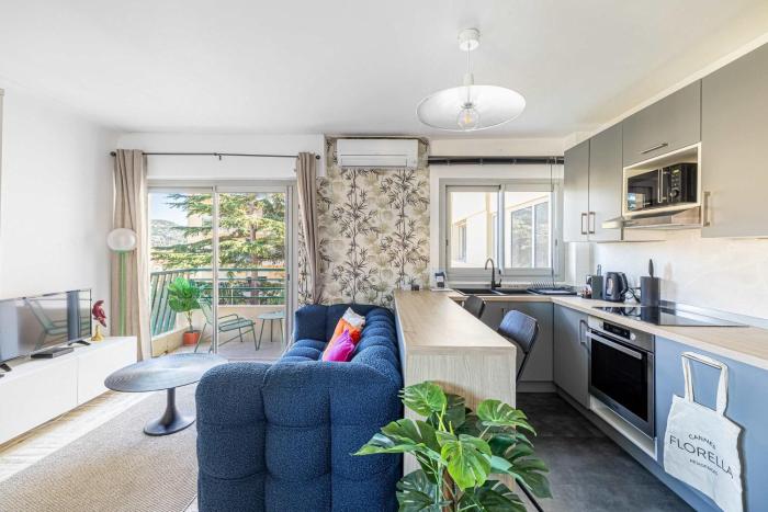 LA PALMERAIE joyeux studio avec balcon, à deux pas de la Banane