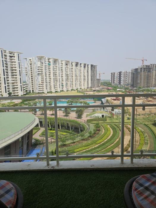 Homestay 3 Bhk Apartment with balcony Near Chandigarh Airport IT city Mohali