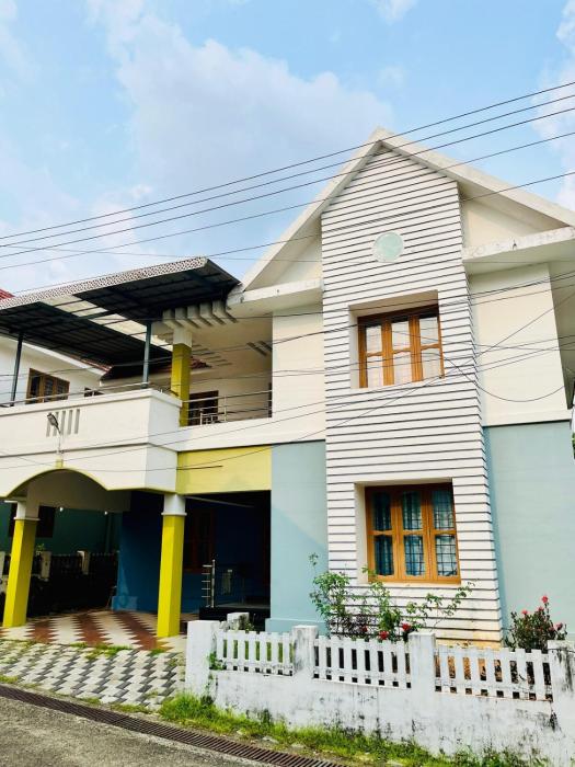 3BHK Spacious Villa near Rajagiri Hospital