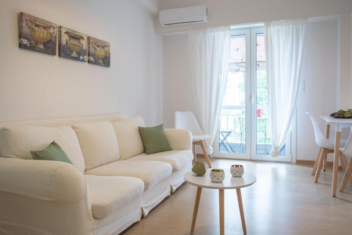 Bright 1BD Minimal Retreat in the Heart of Athens