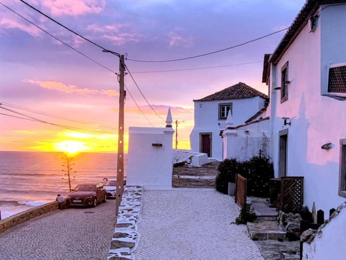 Rustic House on the Beach - Azenhas do Mar