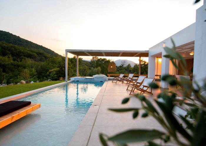 Aristotelia Gi - Premium Luxury Villas with Private Pools