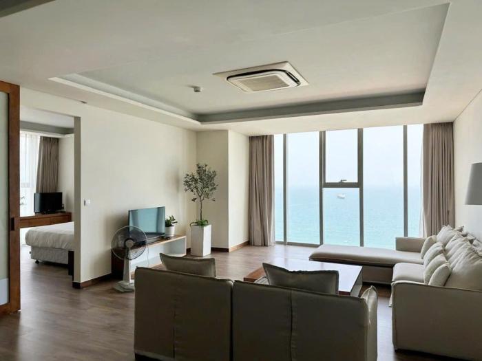 Coastal Chic 2BR 120m2 wt Sea View My Khe Beach