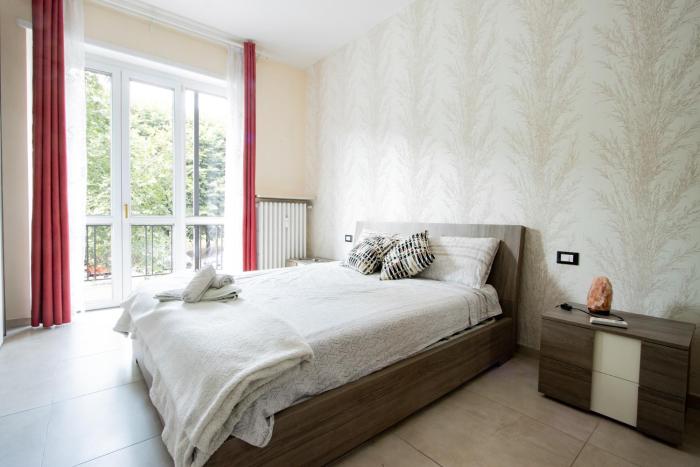 [Reni House]-Bright apartment+free park