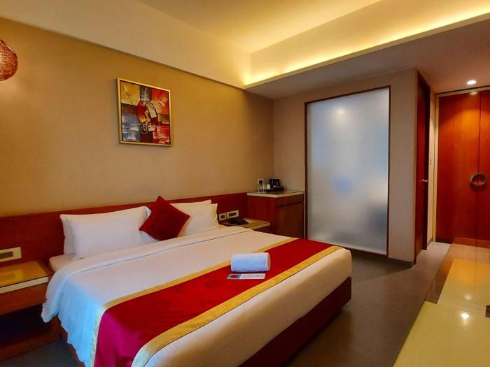 Capital Plaza Residency and conventional center