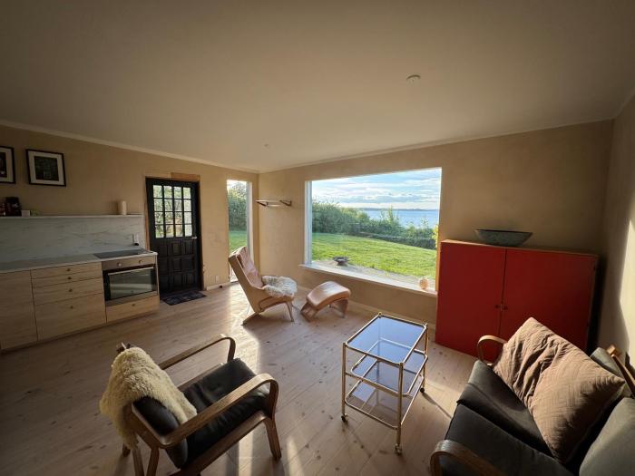 Cabin with spectactular seaview on Trelde Naes