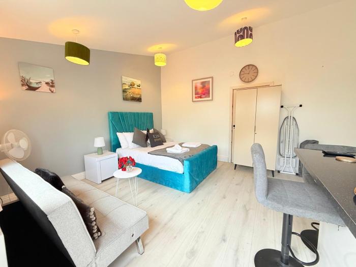 Comfortable Studio Apartment Free Parking