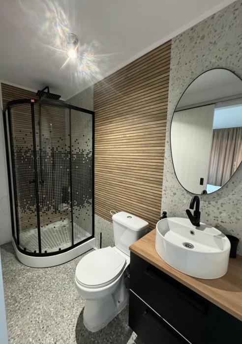 Lara Studio Exercitiu