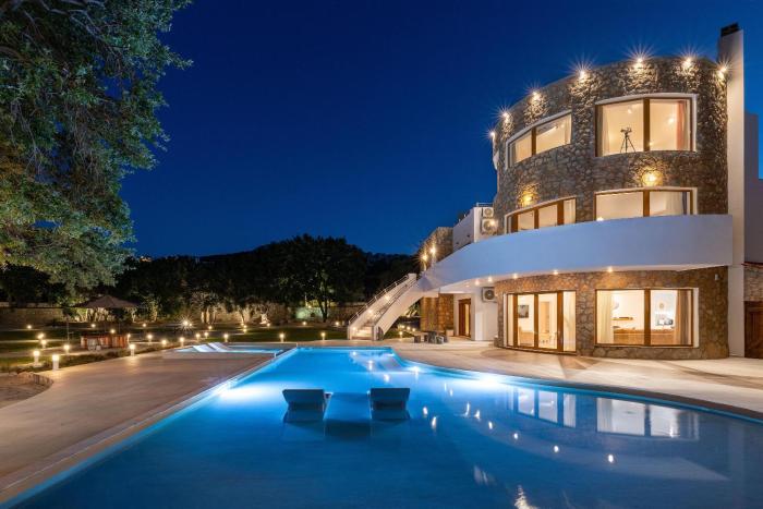 Hamilton Grand Villa