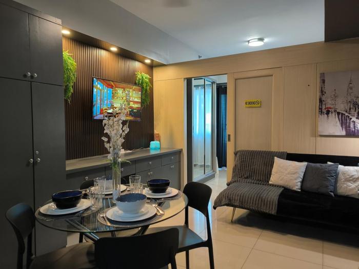 Jazz Residences Tower 1BR Big Cut Grey Avenue