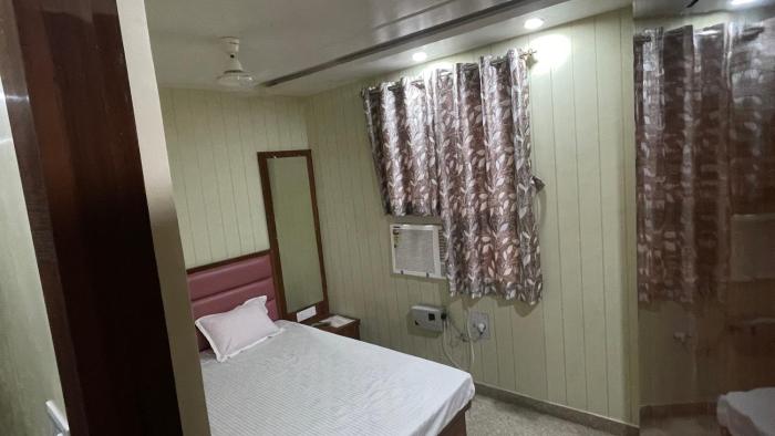 Hotel Kishan International