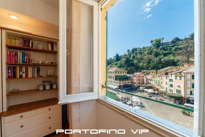 Vela by PortofinoVip