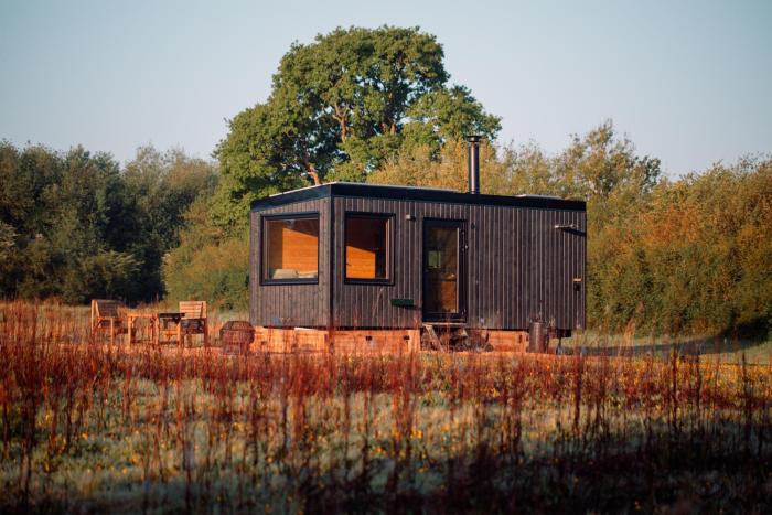 Romantic Offgrid Tiny Home Ft Beachy Head Hike