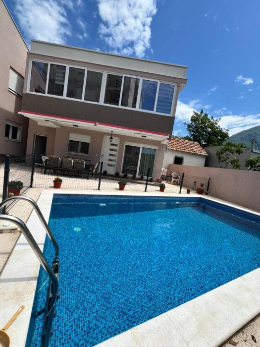 Villa Passaggio Private Pool & Tranquil Stay Near the Sea