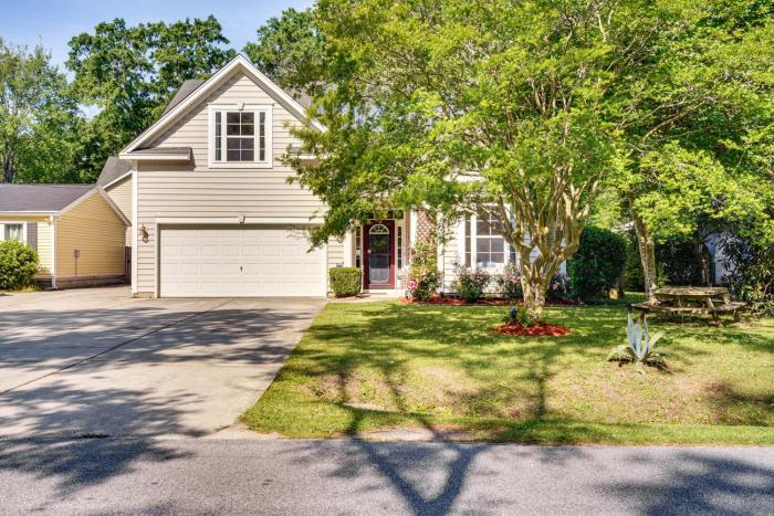 Pool, Porch and Parks North Charleston Family Home!