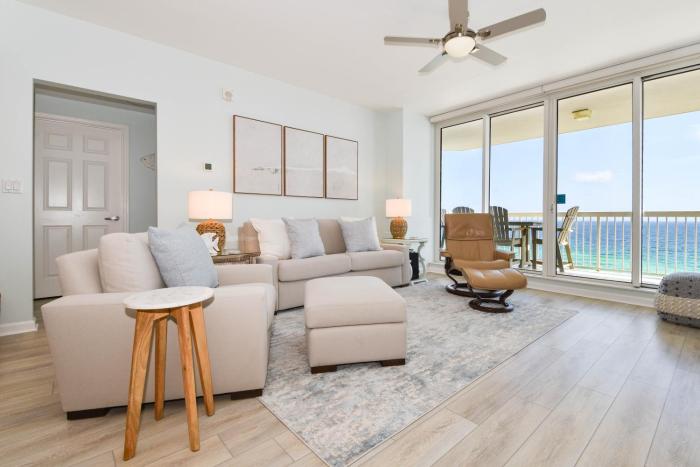 Silver Beach Towers W902