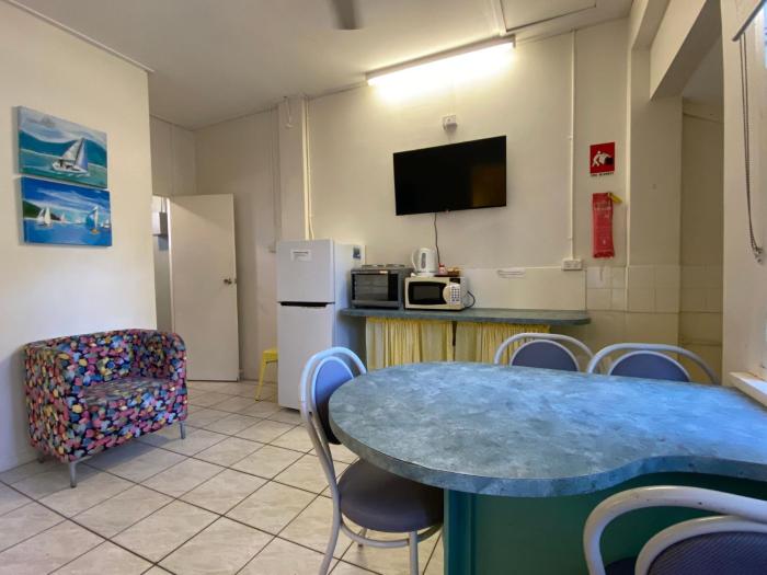 The Captains Manor on Cook 9