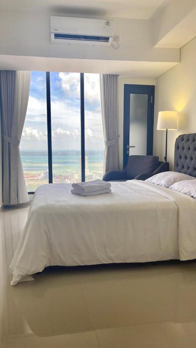 Pollux Habibie Lvl 52 Sea View Studio with Gym,Pool & Netflix
