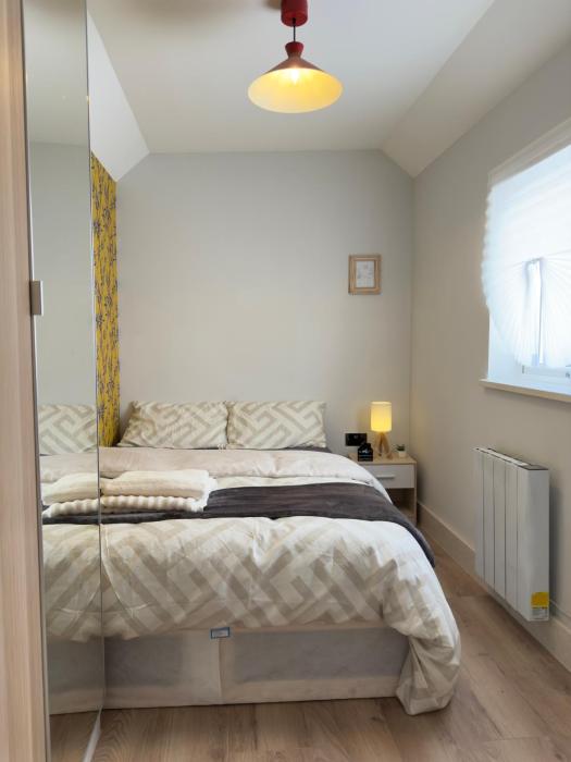 Chic Cozy Room with PS5, Mini Bar & Shared Spaces