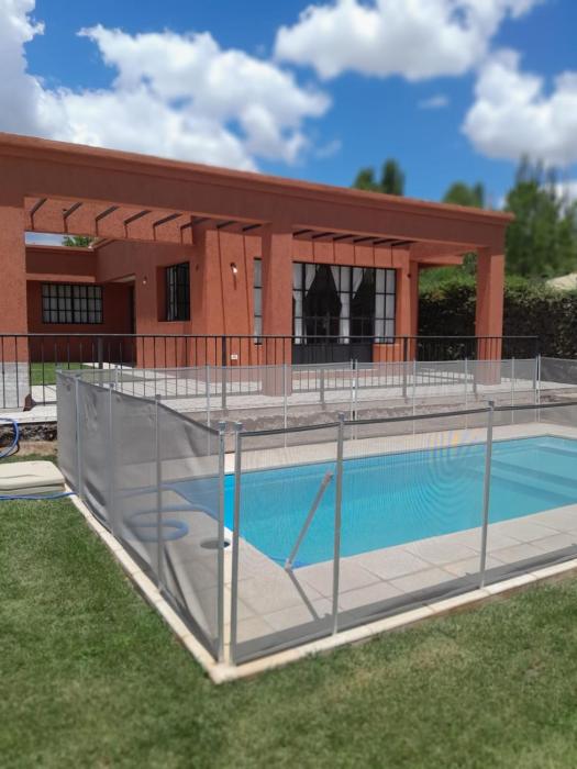 Un hogar al pie de la montaña