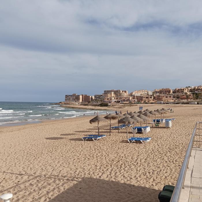 Bonito Apartamento 150 m de la playa La Mata