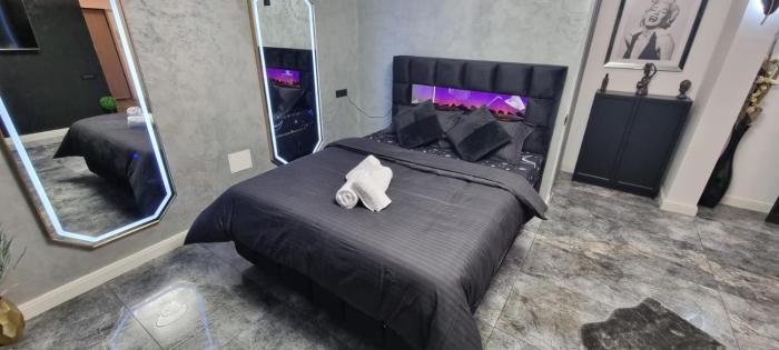 Back to Black Studio