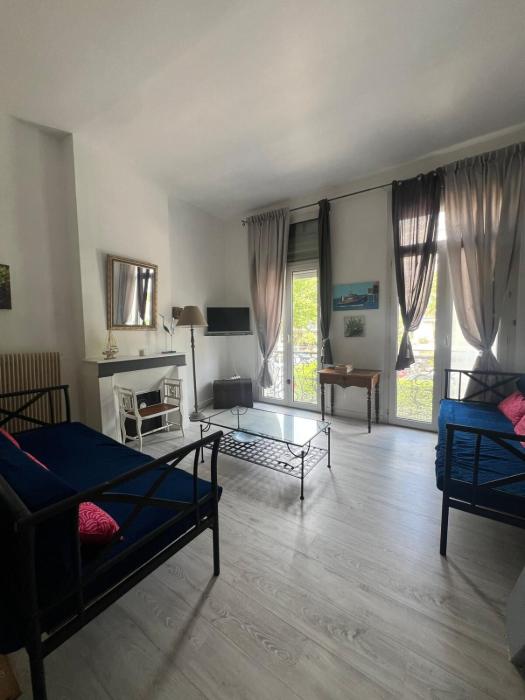 Appartement à 50m de la Plage A