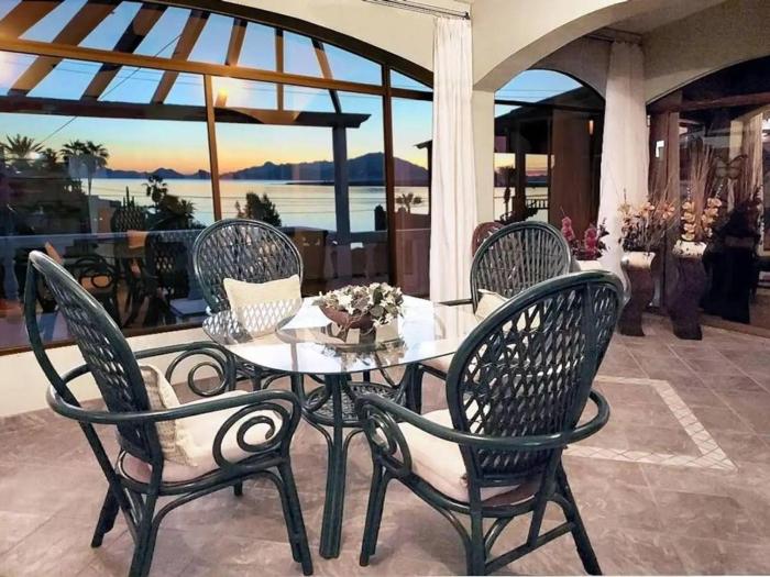 Villa Hermosa Ocean View 2 Bed