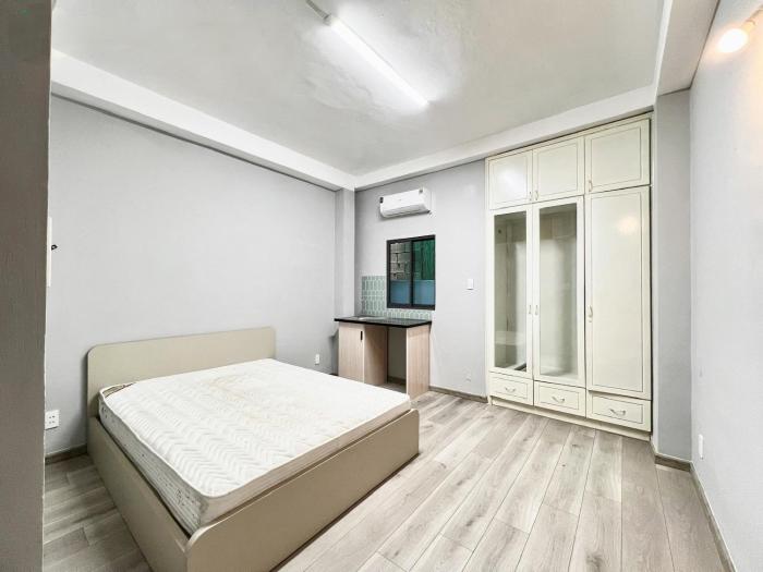 Lux saigon grand manhattan