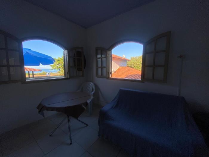 Kitnet em casa à beira-mar