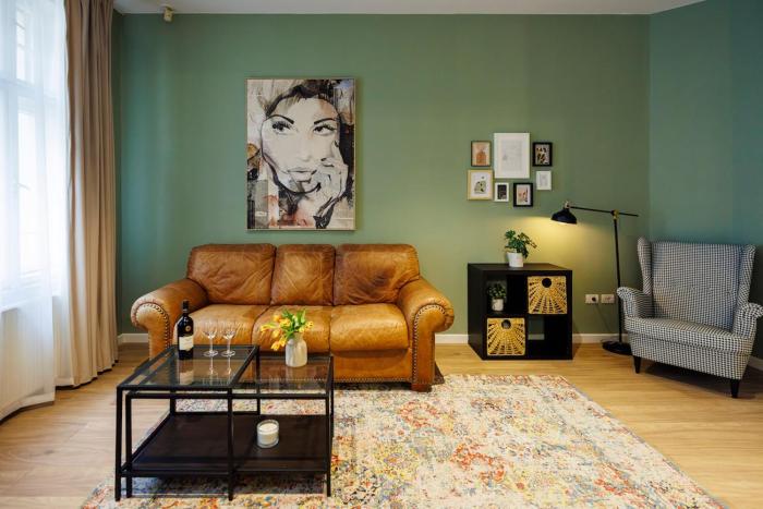 #Cozy Central Nest with Balcony