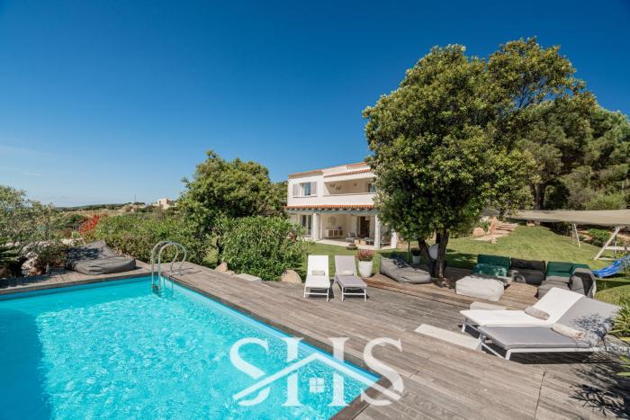 Villa Elena - Oasi di Charme con piscina