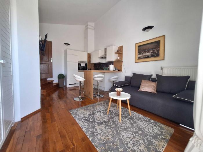 Sea View Apartment Povljana - One Bedroom Apartment with Sea View