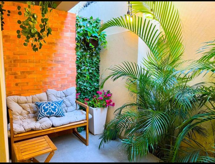 Colonial leyton apartment