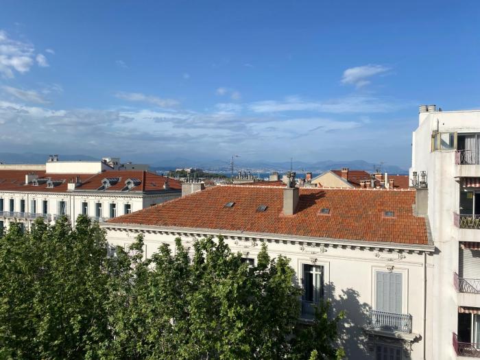 Antibes Carré dor 3P vue dégagée Plazza
