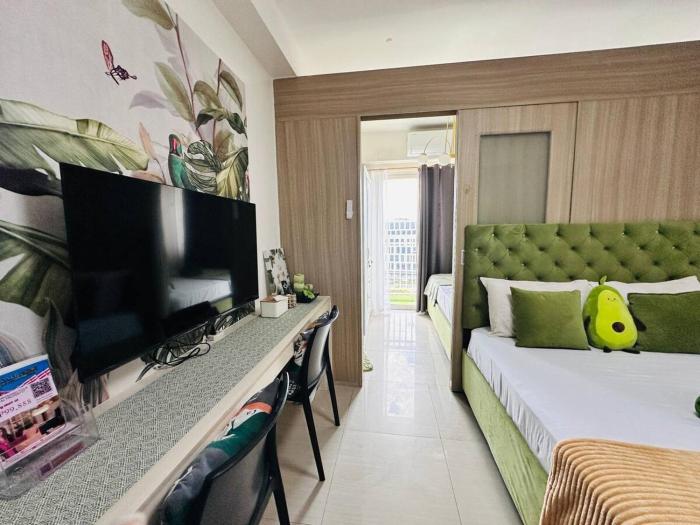 Avocado Room near MOA PICC 2 BEDS